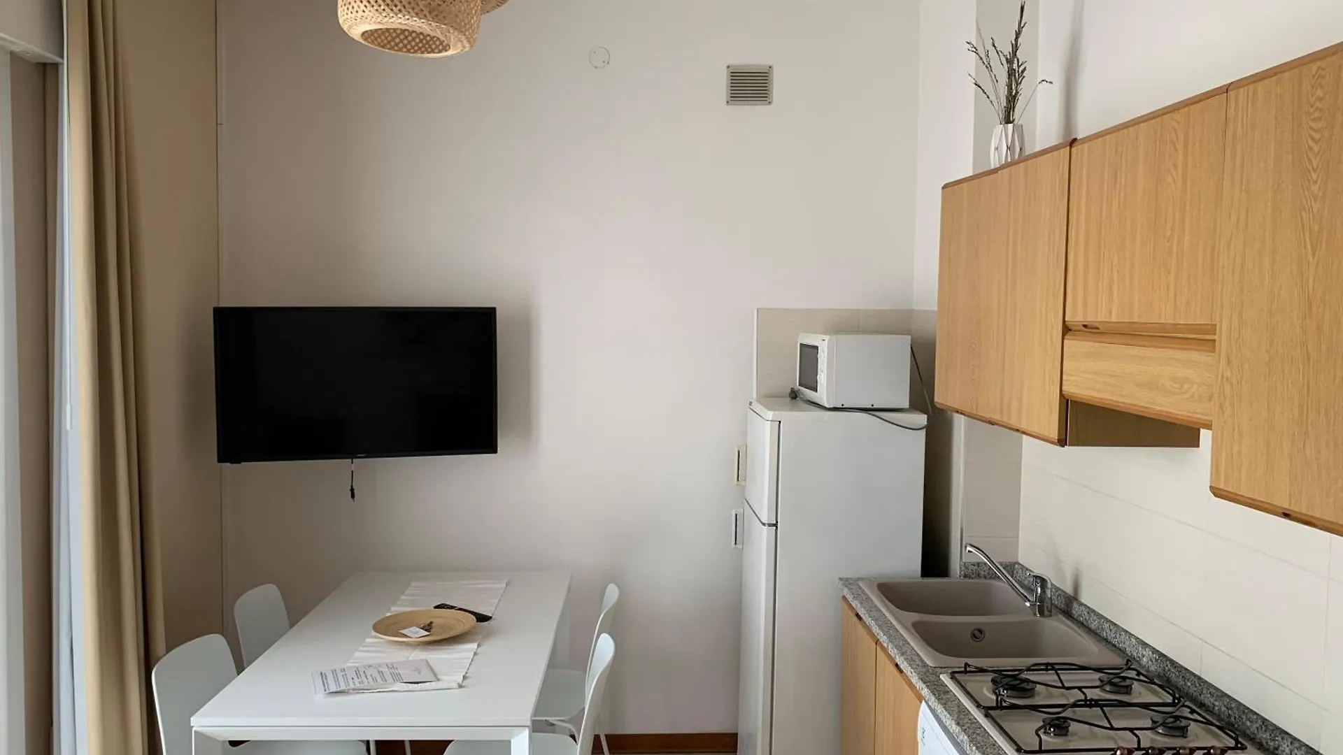 Апартаменты Dainese Apartments, Casa Ester Лидо-ди-Езоло